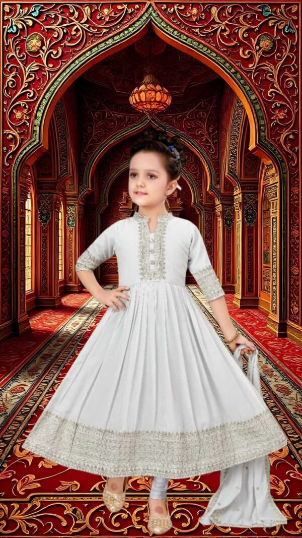 Girls Ethnic Embellished and Embroidered Georgette Long Party Wear Gown
